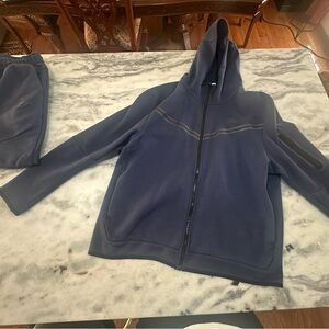 Men’s Nike Tech 2pc Jogging Suit